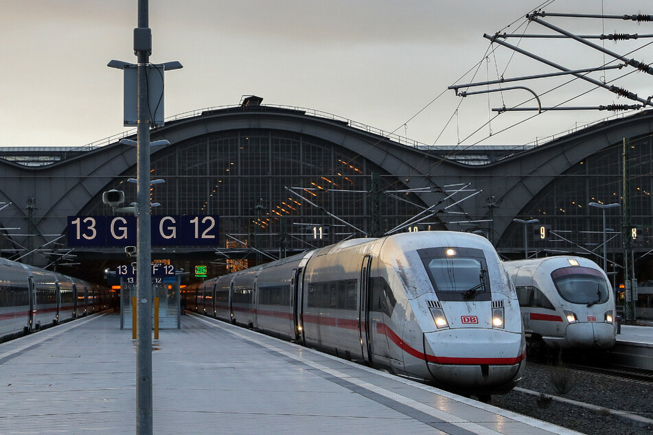 Auch die Strecke zwischen Leipzig und Dresden wird seit vergangenem Jahr ausgebaut. (Symbolbild)