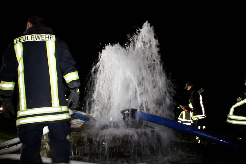 Wassermassen drohten die Innenstadt von Werben zu überschwemmen.