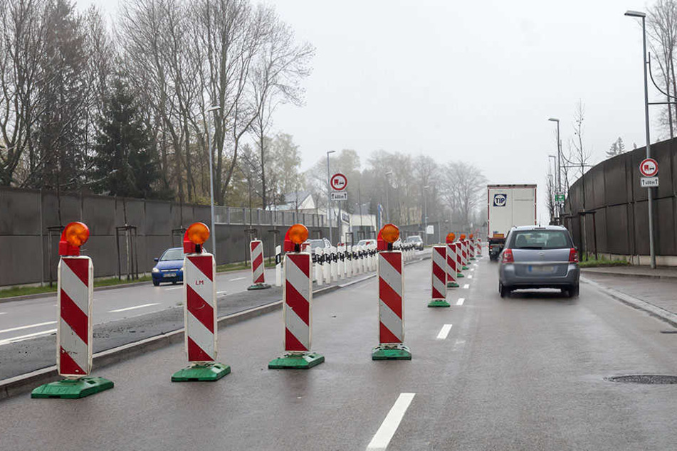 Der Asphalt auf der B 174 wird wegen Wellenbildung ersetzt.