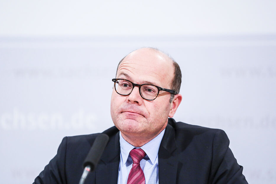 Staatskanzlei-Chef Oliver Schenk (50, CDU) setzt auf Wertschätzung. Der Freistaat braucht tausende neue Mitarbeiter.