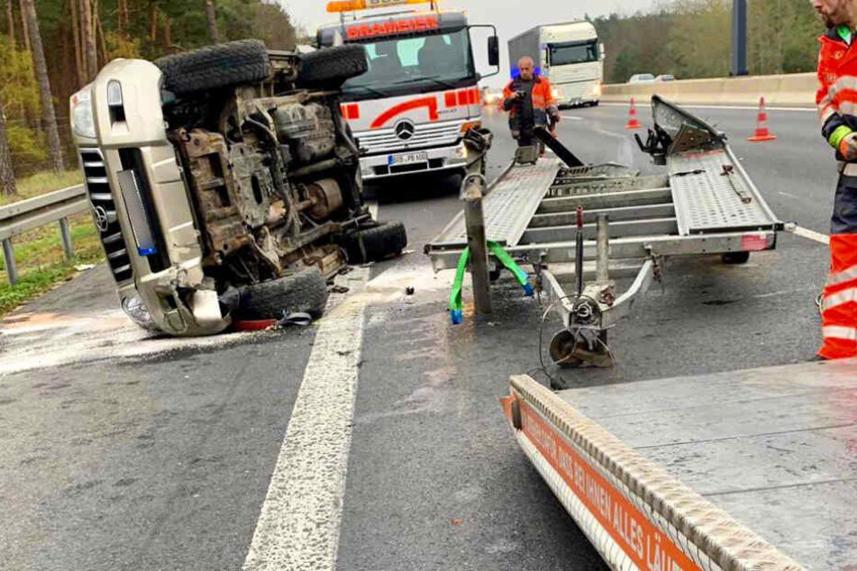 Eine Person wurde bei dem Crash schwer verletzt.