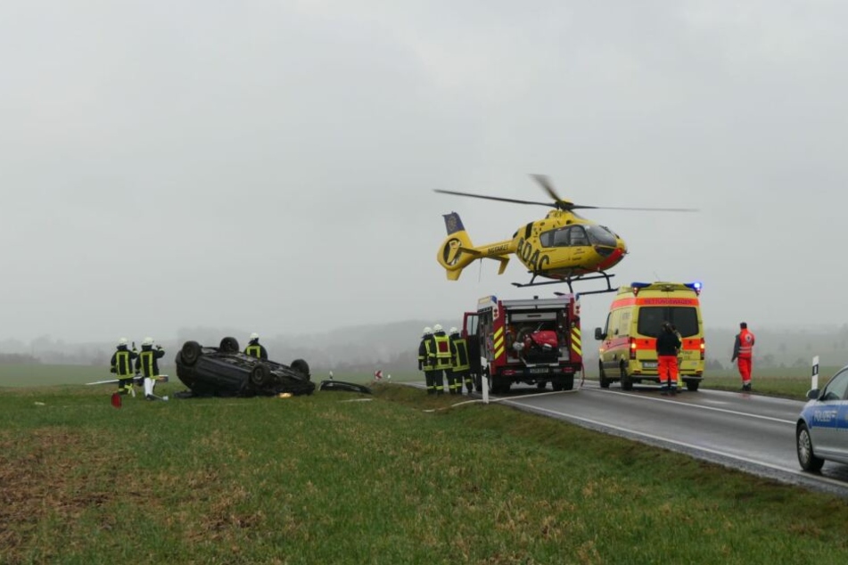 Auf der S38 bei Pöhsig ist es Sonntagnachmittag zu einem schweren Unfall gekommen.