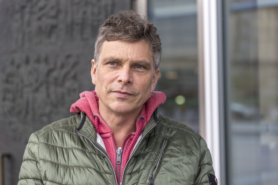 Der Landtagsabgeordnete Thomas Löser (52, Grüne) setzte sich für die Finanzierung der neuen Skulpturen ein.