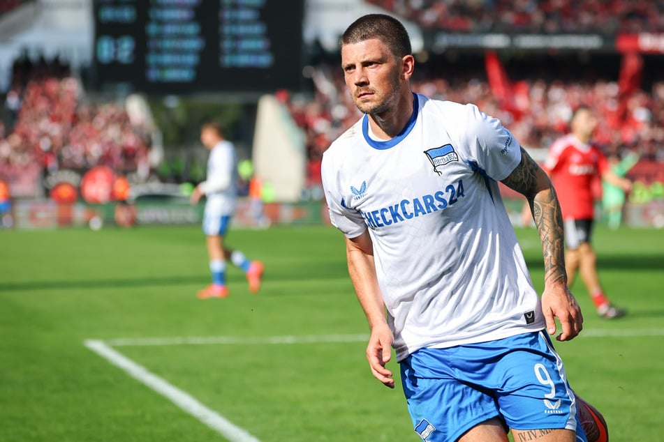 Torschütze Dawid Kownacki (28) könnte Hertha womöglich länger fehlen.