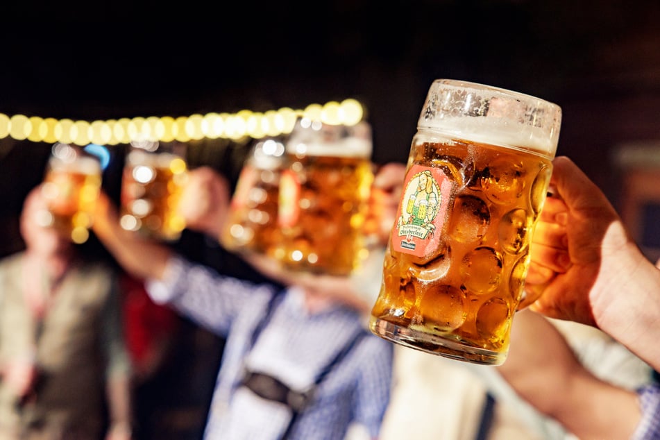 "Ein Prosit der Gemütlichkeit" darf natürlich auch nicht fehlen.