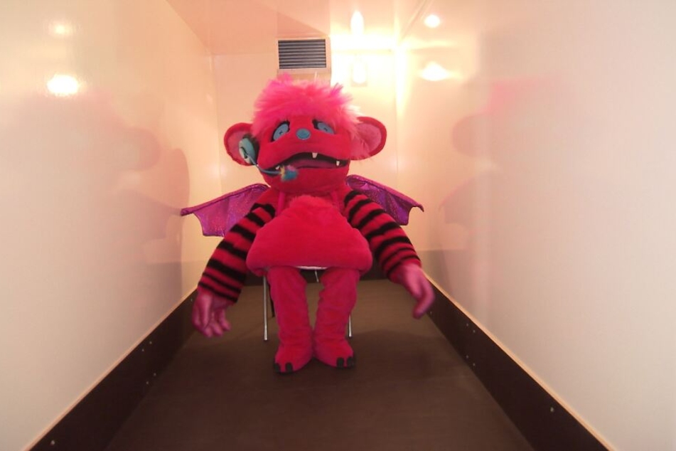 Wer steckt im Monster-Kostüm bei "Masked Singer"?