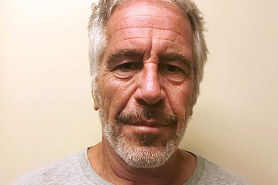 Der verurteilte Sexualstraftäter Jeffrey Epstein nahm sich vergangenen August im Gefängnis das Leben.
