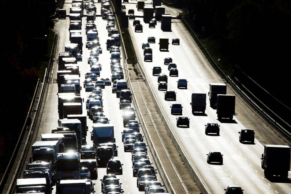 Auf der A3 bei Erlangen kam es zu einem tödlichen Unfall. (Archivbild)