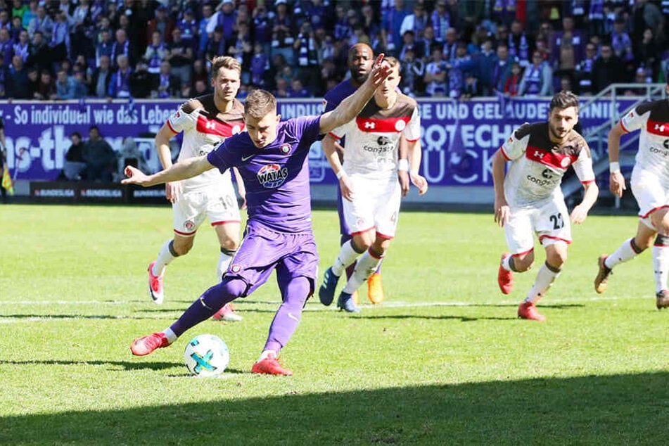 Mario Kvesic traf beim letzten Spiel gegen St. Pauli zum 2:1-Sieg. Er verwandelte den Elfmeter sicher. Es war bis heute der letzte Dreier der "Veilchen".