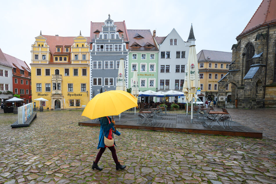Während wir uns unter anderem in Leipzig über ein wunderbar sommerliches Wochenende freuen konnten, sagt der Deutsche Wetterdienst für die kommenden Tage bereits wieder Regen voraus.