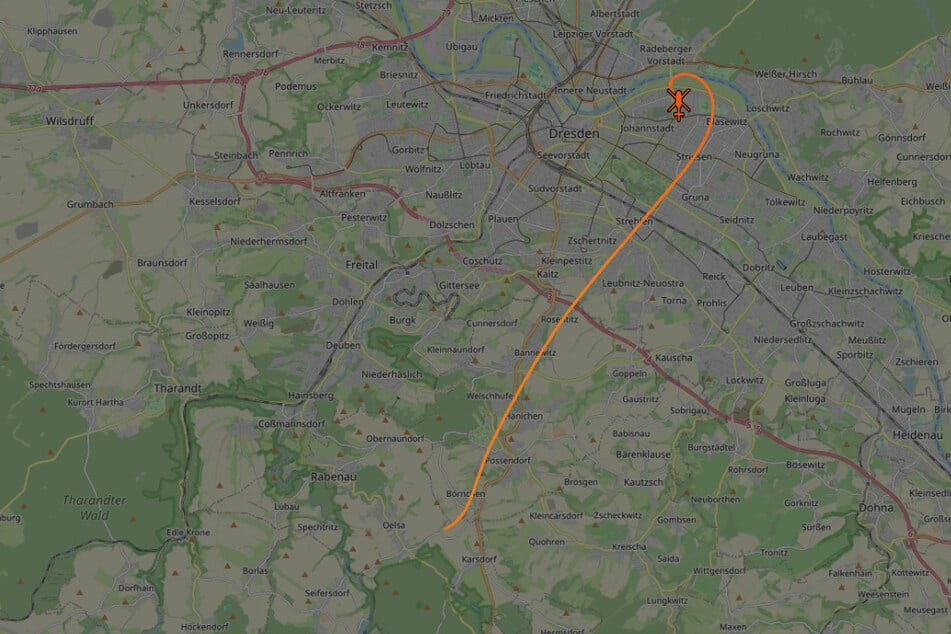 Rettungshubschrauber "Christoph 38" flog den Schwerverletzten nach Dresden.