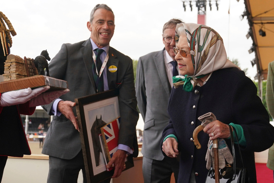 Trotz angeschlagener Gesundheit: Queen zeigt sich freudestrahlend bei Pferde-Show