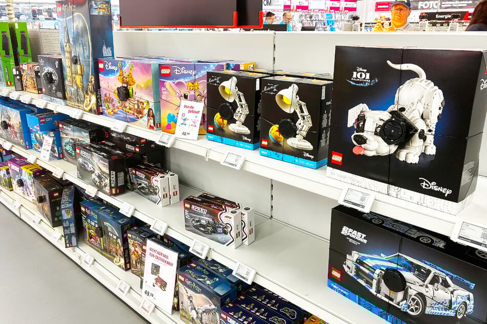 Zeugnis bei MediaMarkt und Saturn vorzeigen und pro Einser oder Zweier je 1 Euro bekommen!