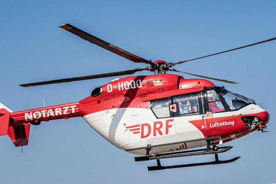 Mutter und Tochter mussten mit dem Rettungshubschrauber in ein Krankenhaus gebracht werden. (Symbolbild)