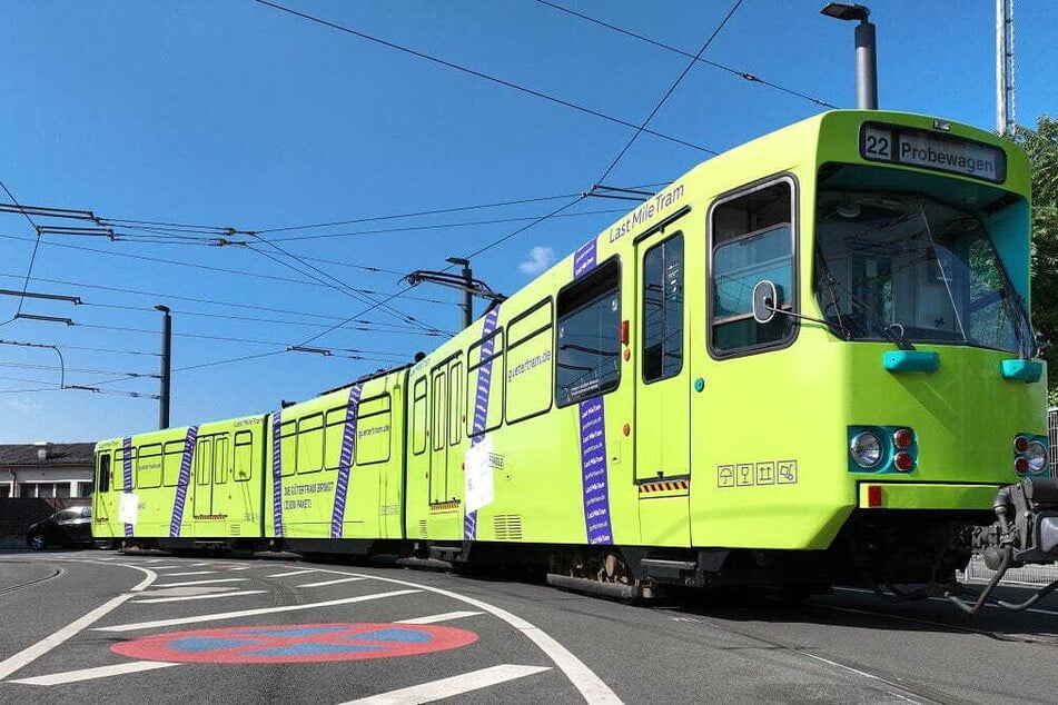 Die Gütertram soll im Rahmen des Projekts "LastMileTram" zeigen, ob Pakete zukünftig unter anderem auch mit der Straßenbahn geliefert werden können.