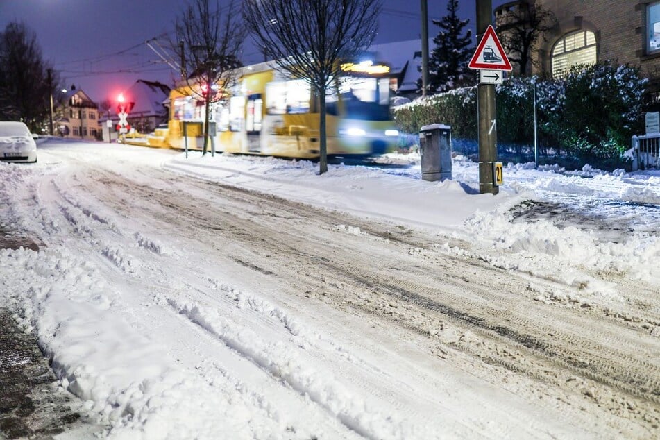 Auf den Straßen ist Vorsicht geboten.