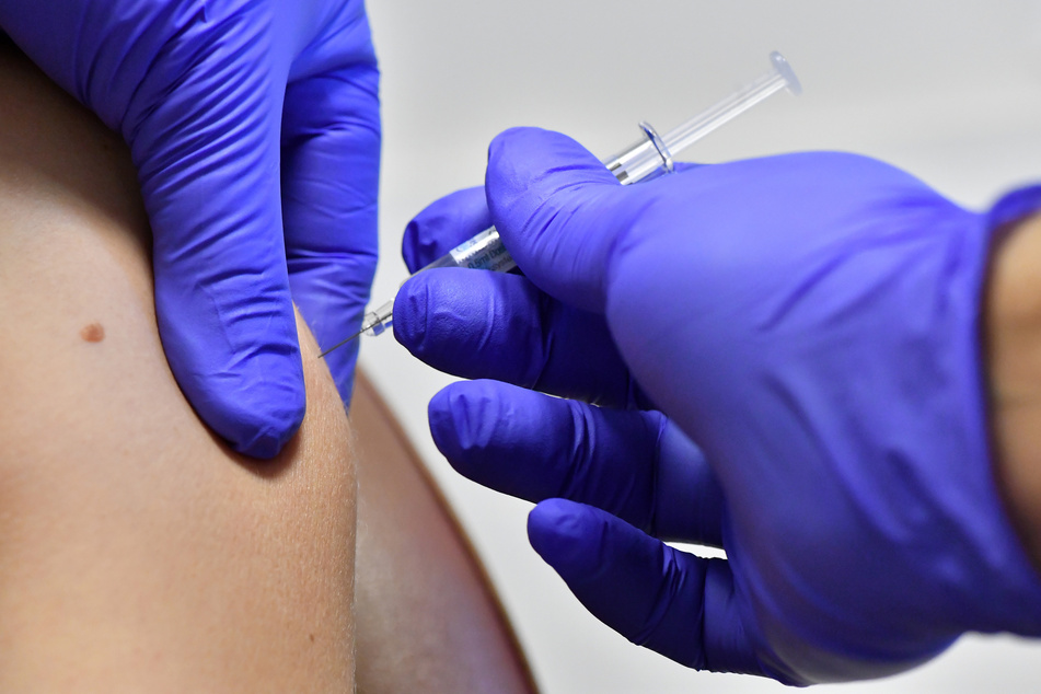 Die deutschlandweit ersten Tests von Impfstoff-Kandidaten gegen das neue Coronavirus sind angelaufen. (Symbolbild)