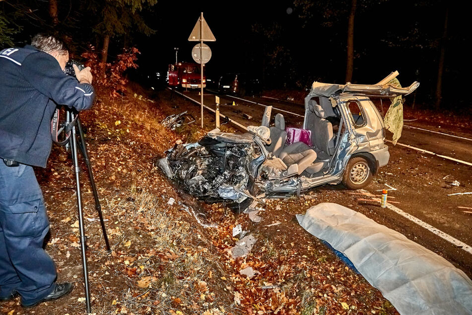 Die S 165 bei Lohmen glich an jenem Abend einem Trümmerfeld.