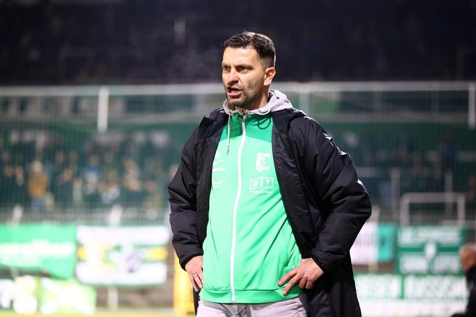 BSG-Coach Miroslav Jagatic ärgert sich. Kurz vor dem Ende der Partie fing sich seine Mannschaft den Ausgleich.