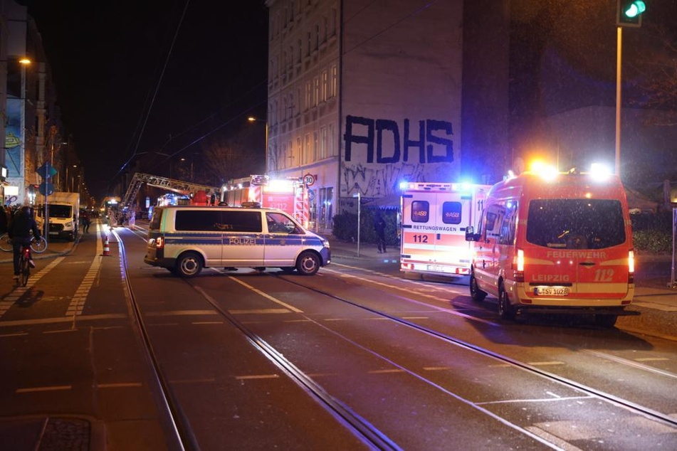 Leipzig: Einsatz auf der Eisenbahnstraße: Brand ruft Feuerwehr auf den Plan