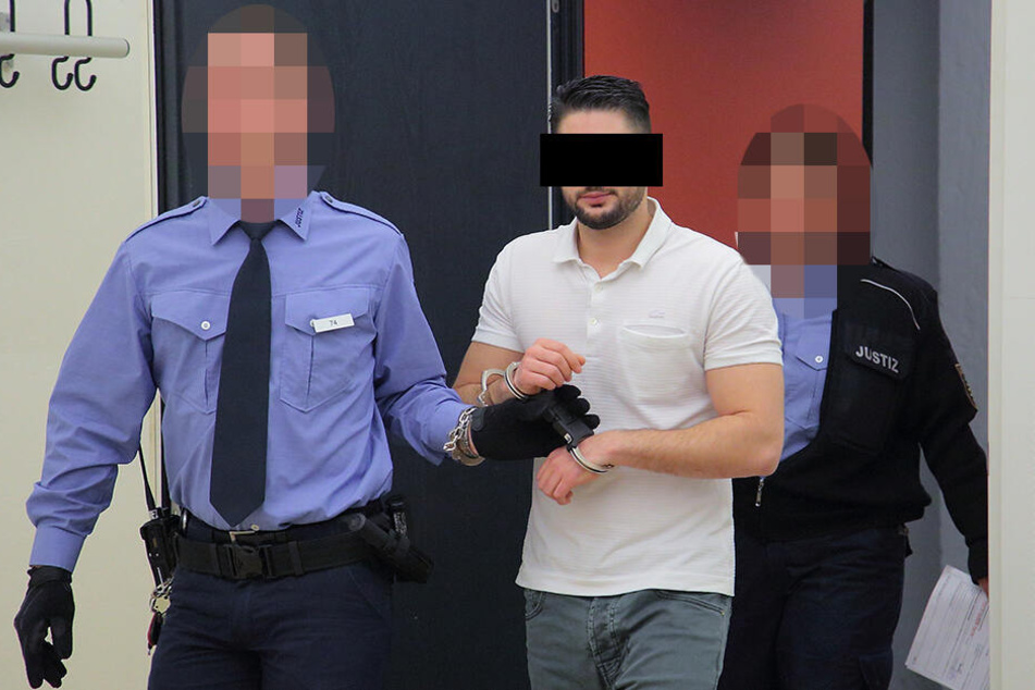 Kein Dolce Vita in Sachsen: Eisverkäufer Carlo A. (29) muss für lange Zeit hinter Gitter.