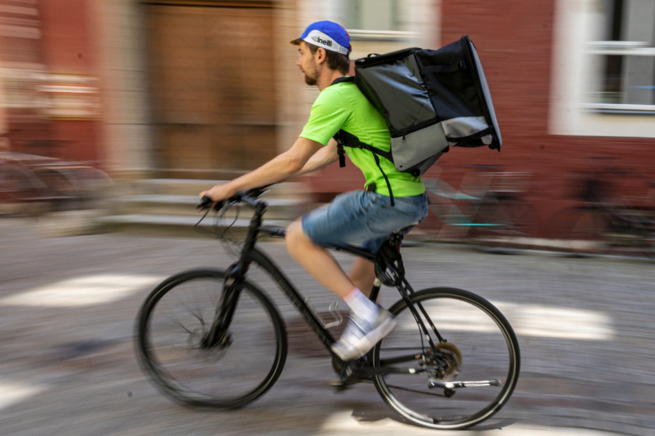 Das Regensburger Studentenwerk hat bereits das Angebot "Mensa-to-go-Lieferdienst" gestartet und hofft nun auf eine zunehmende Resonanz.