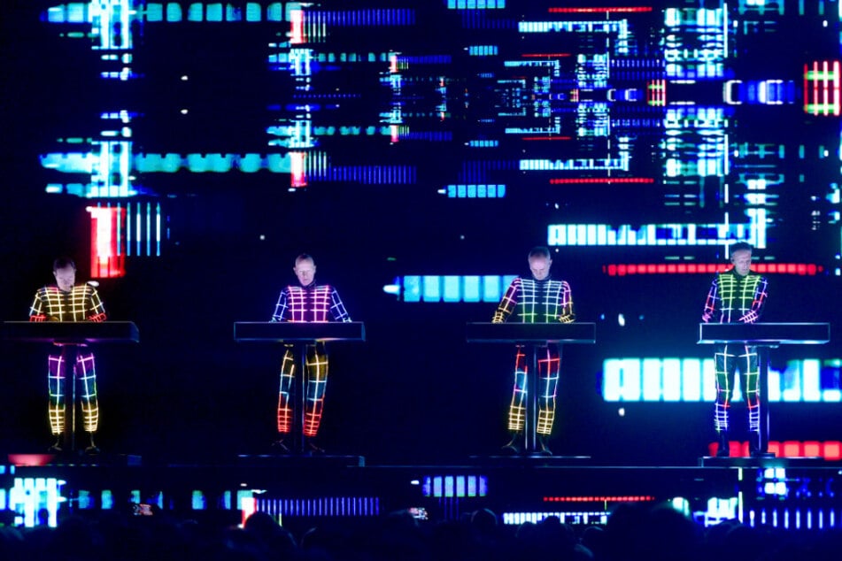 Gleich zweimal innerhalb von acht Tagen begeisterte Kraftwerk jeweils rund 3000 Fans in Chemnitz.