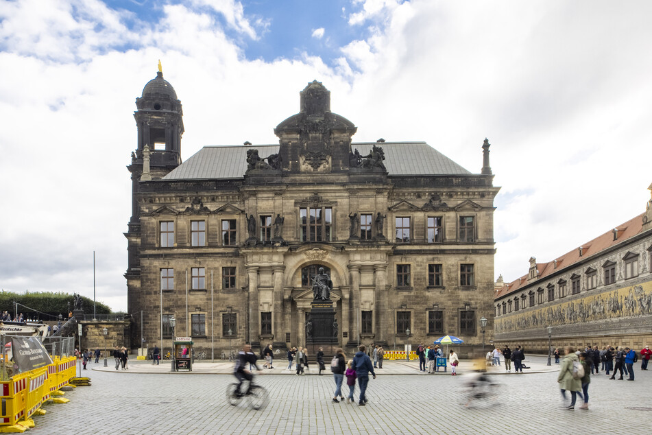 Das Dresdner Oberlandesgericht kann bis 2024 nicht mit dem Bau eines Hochsicherheits-Gebäudes rechnen. (Archivfoto)