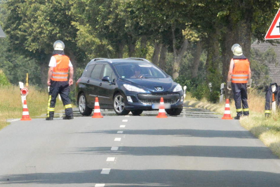 Während der Löscharbeiten musste die Lange Straße komplett gesperrt werden.