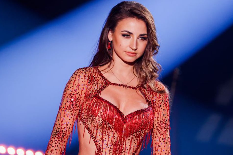 Ekaterina Leonova (38) wird ab dem 27. Februar wieder um den "Let's Dance"-Titel kämpfen. Viermal konnte sie den Pokal bereits gewinnen.