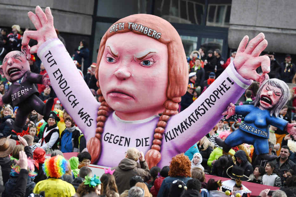 Der Karnevalswagen von Jacques Tilly zeigt die schwedische Klima-Aktivistin Greta Thunberg.