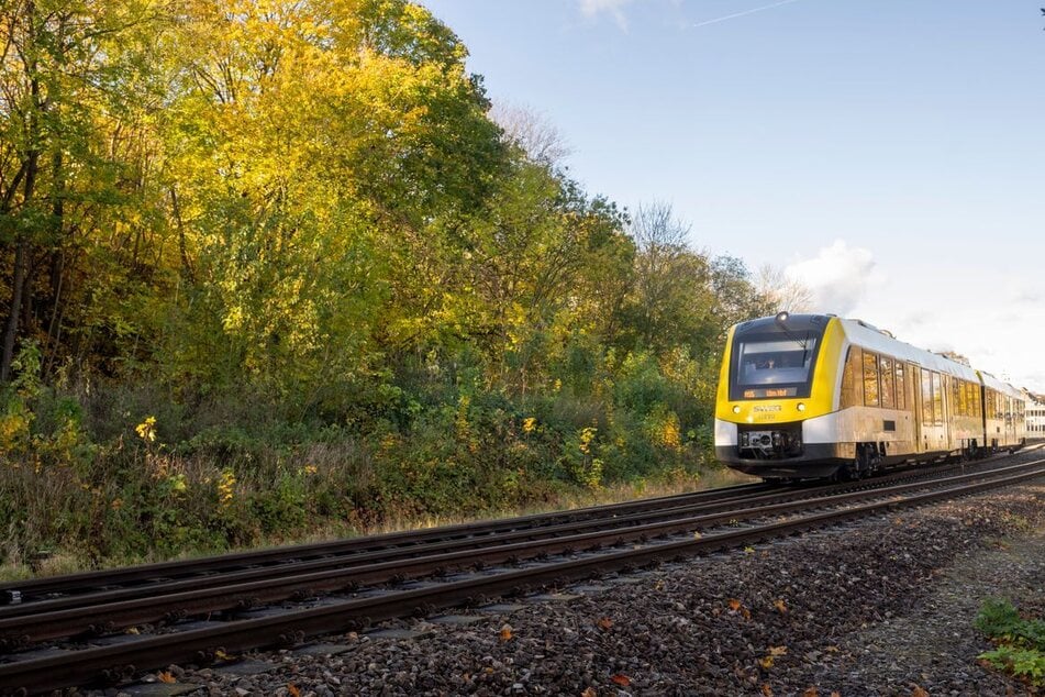 Die Brenzbahn von Ulm nach Aalen ist bislang nicht elektrifiziert und nur eingleisig.