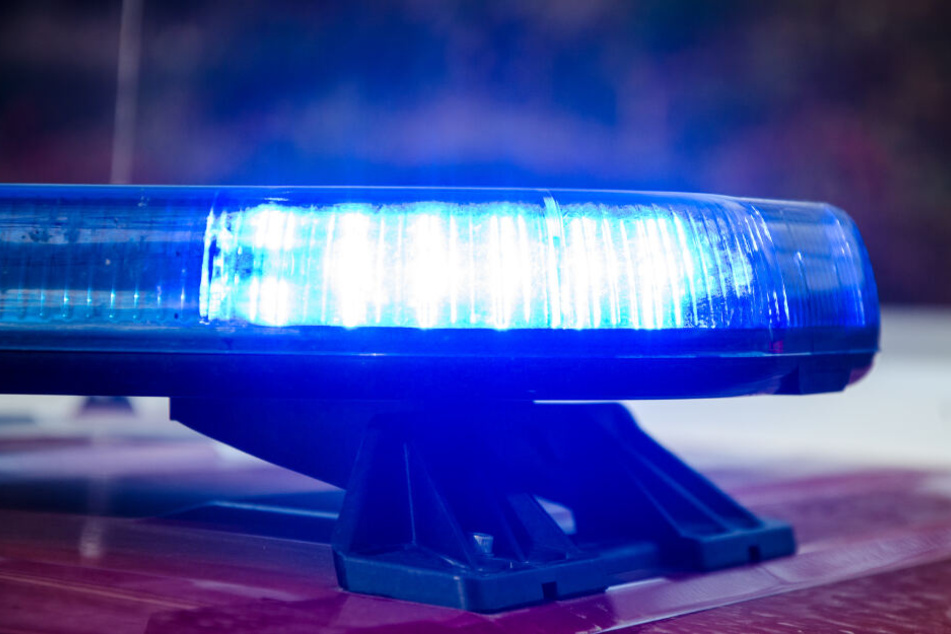Anwohner alarmierten die Feuerwehr. (Symbolbild)