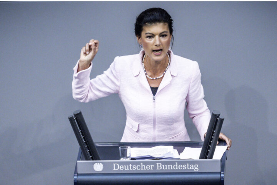 Sahra Wagenknechts (53) jüngste Rede im Bundestag ("Wir haben die dümmste Regierung") war Thema bei Markus Lanz.