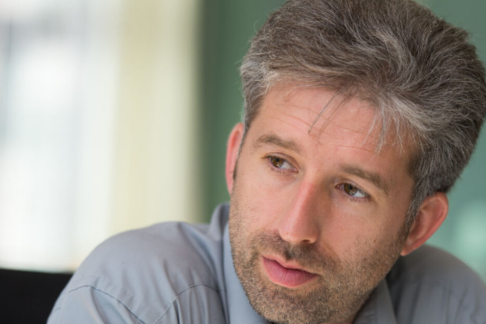 Der Tübinger Oberbürgermeister (Grüne) wurde im Vorfeld seiner Reise aus der eigenen Partei verbal angegriffen.