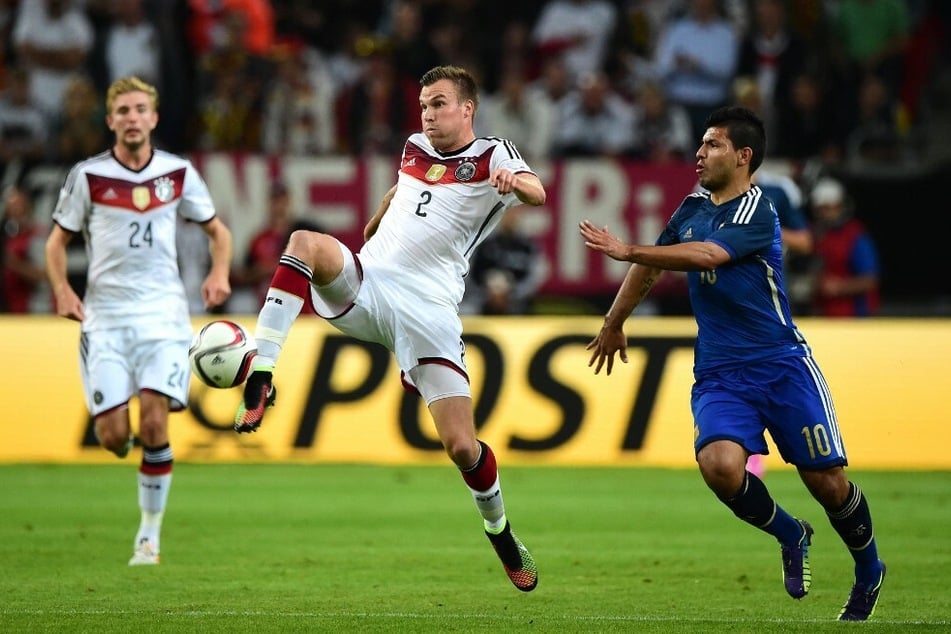 Bei der Weltmeisterschaft 2014 in Brasilien kam Kevin Großkreutz (33, M.) zwar nicht zum Einsatz, insgesamt stand er aber sechsmal für Deutschland auf dem Rasen. (Archivfoto)