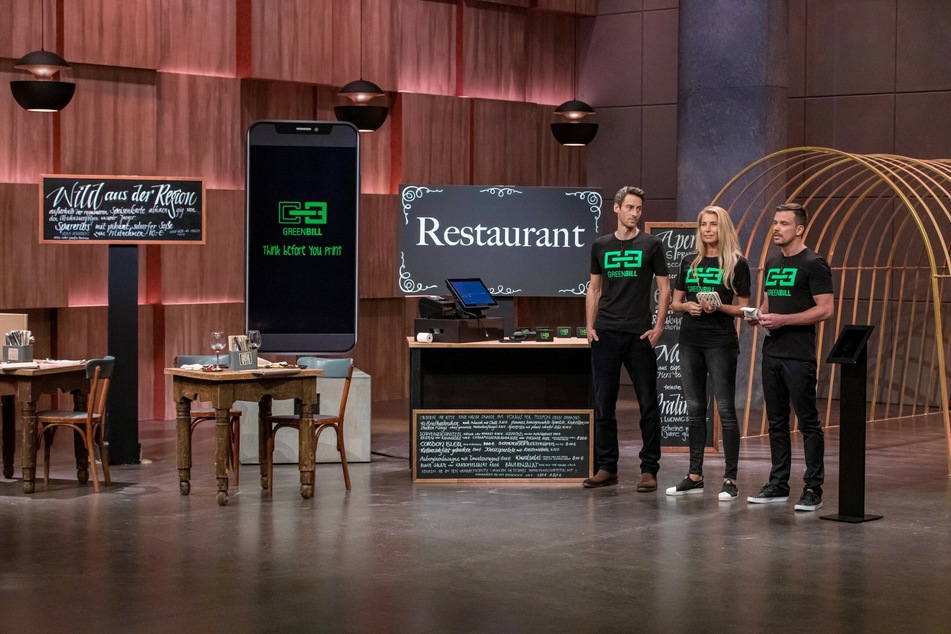 Bei dem Pitch erklären die Gründer um Giulia Siegel (46, M.) ihre Geschäftsidee.