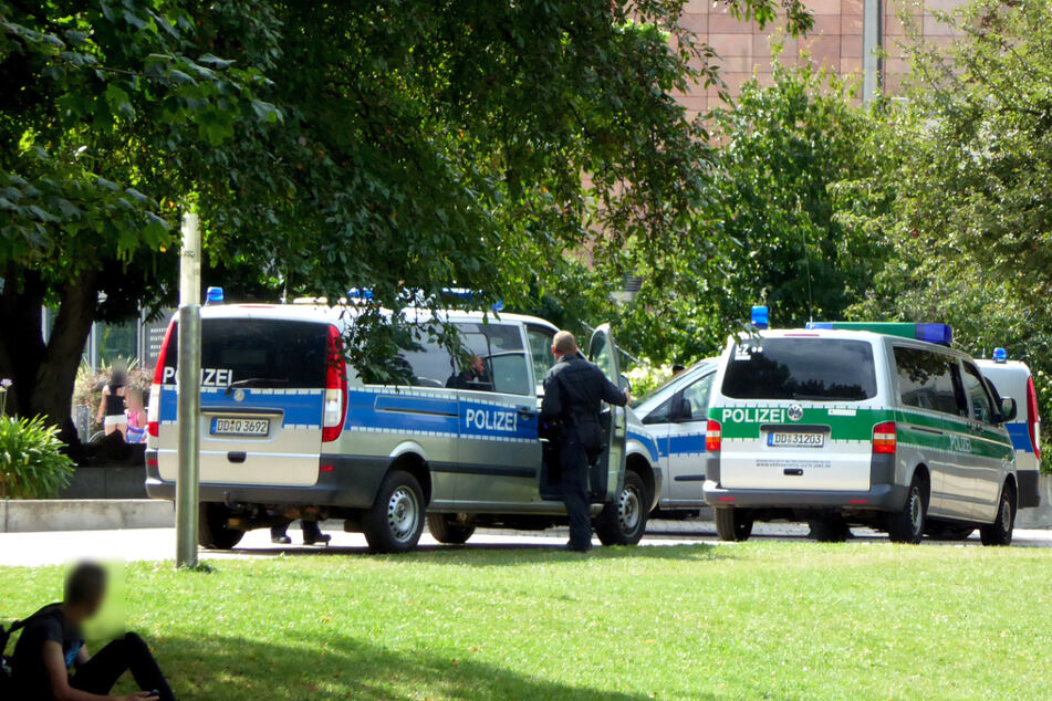 Die Chemnitzer Polizei musste am Montag in den Stadthallenpark ausrücken. Zwei Männer waren in Streit geraten (Archivbild).