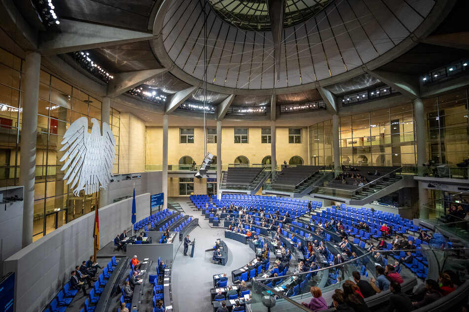 Der Bundestag hat am heutigen Mittwoch den CDU/CSU-Antrag zur Taurus-Lieferung an die Ukraine abgelehnt.