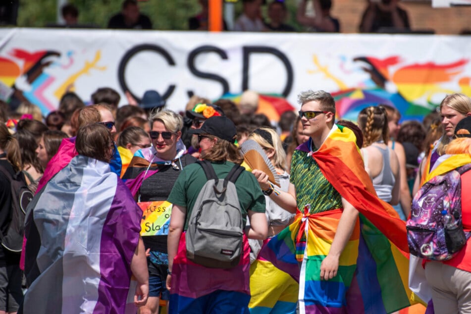 Opfer von Queerfeindlichkeit und Rassismus können sich sehr bald besser gegen Attacken wehren. (Symbolbild)