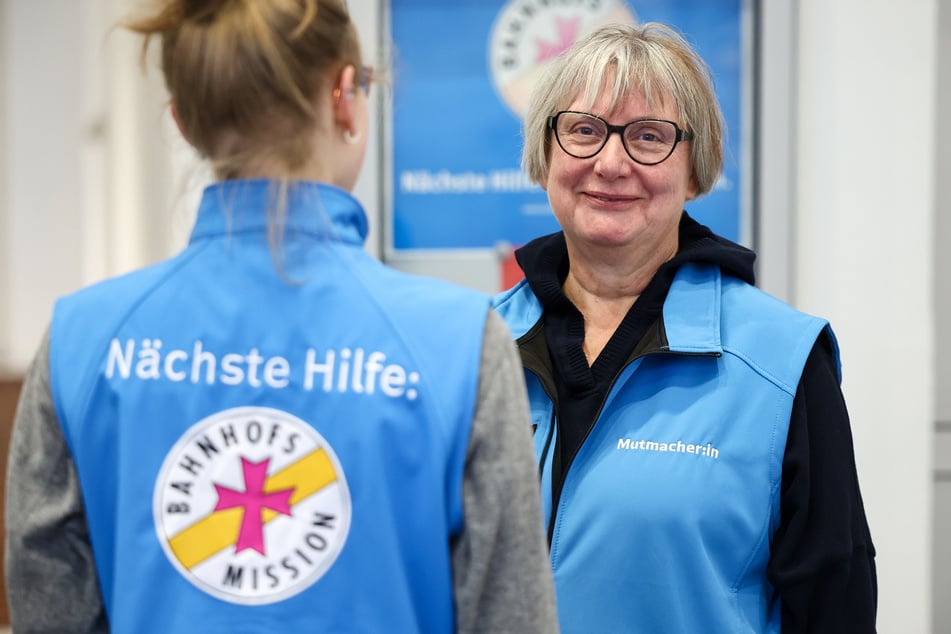 Heike Müller leitet die Bahnhofsmission in Halle.