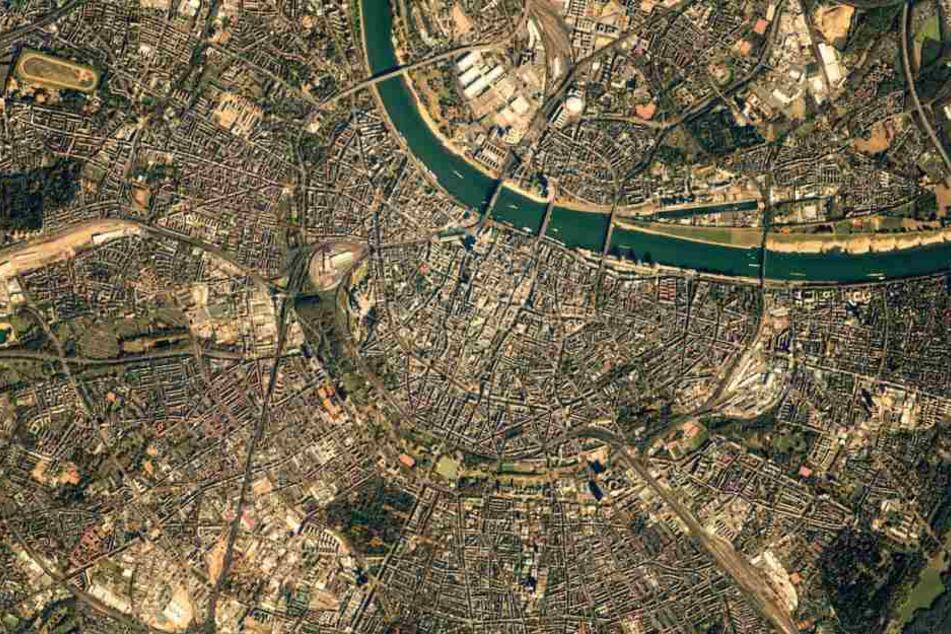 Die Aufnahme von Alexander Gerst von seiner Wahlheimat Köln.