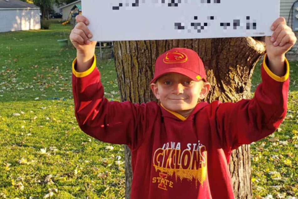 Junge geht gar nicht gruselig an Halloween: Sein Grund macht stolz!