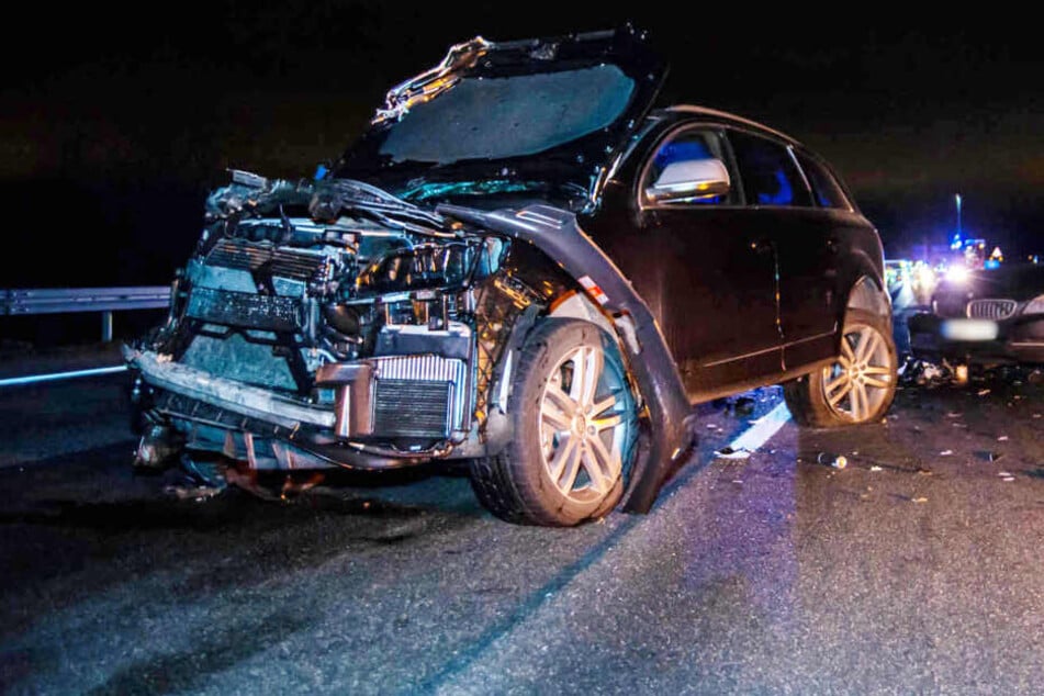 Zwei Frauen wurden bei dem Unfall schwer verletzt.