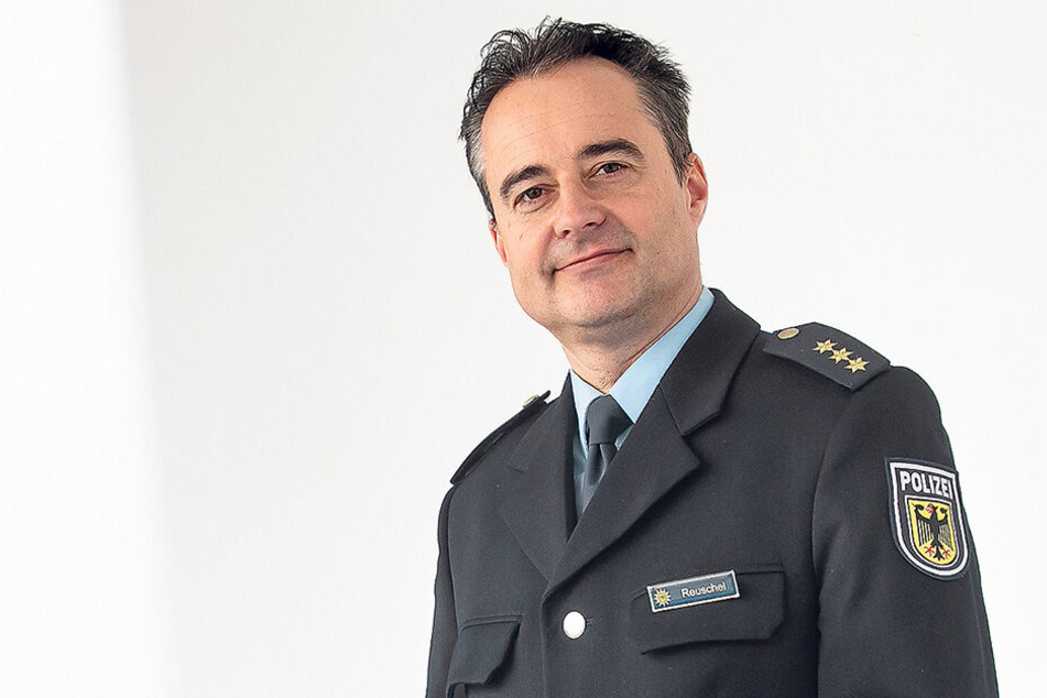 Rico Reuschel (48) ist der neue Bundespolizei-Chef in der Landeshauptstadt.