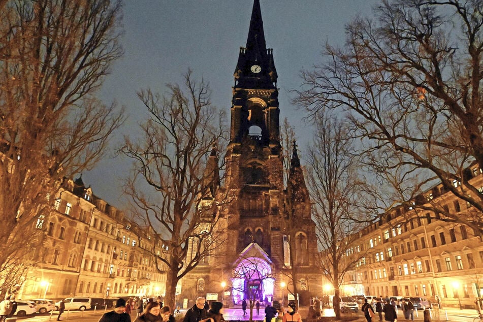 Die Martin-Luther-Kirche in der Dresdner Neustadt ist Schauplatz für die immersive "Genesis"-Show.