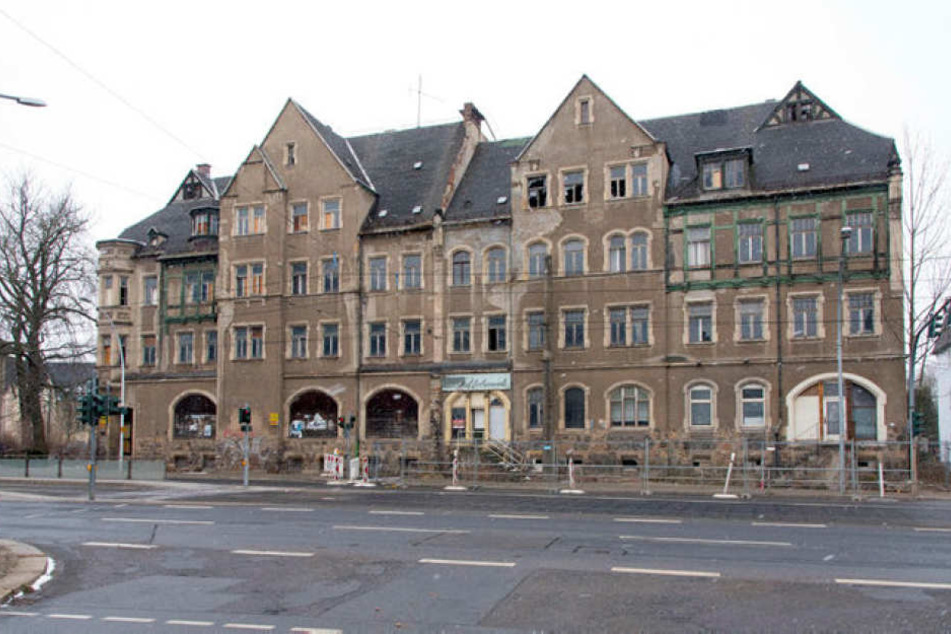 Abriss oder Wiederauferstehung: Wie es mit dem maroden Kulturdenkmal an der Annaberger Straße weitergeht, ist völlig offen.
