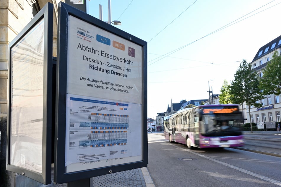 Für den Schienenersatzverkehr ist kein Ende in Sicht.
