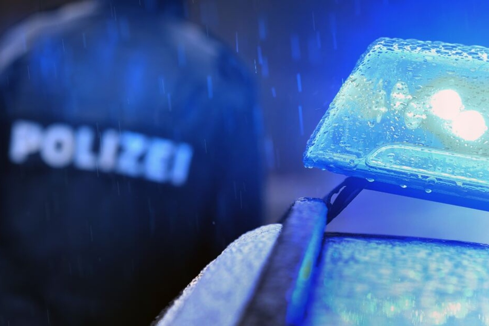 Die Polizei nahm den Mann fest. er hatte 1,1 Promille im Blut. (Symbolbild)