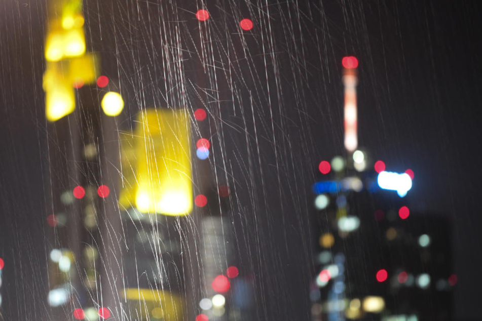 Auch in Frankfurt ist Regen gemeldet.